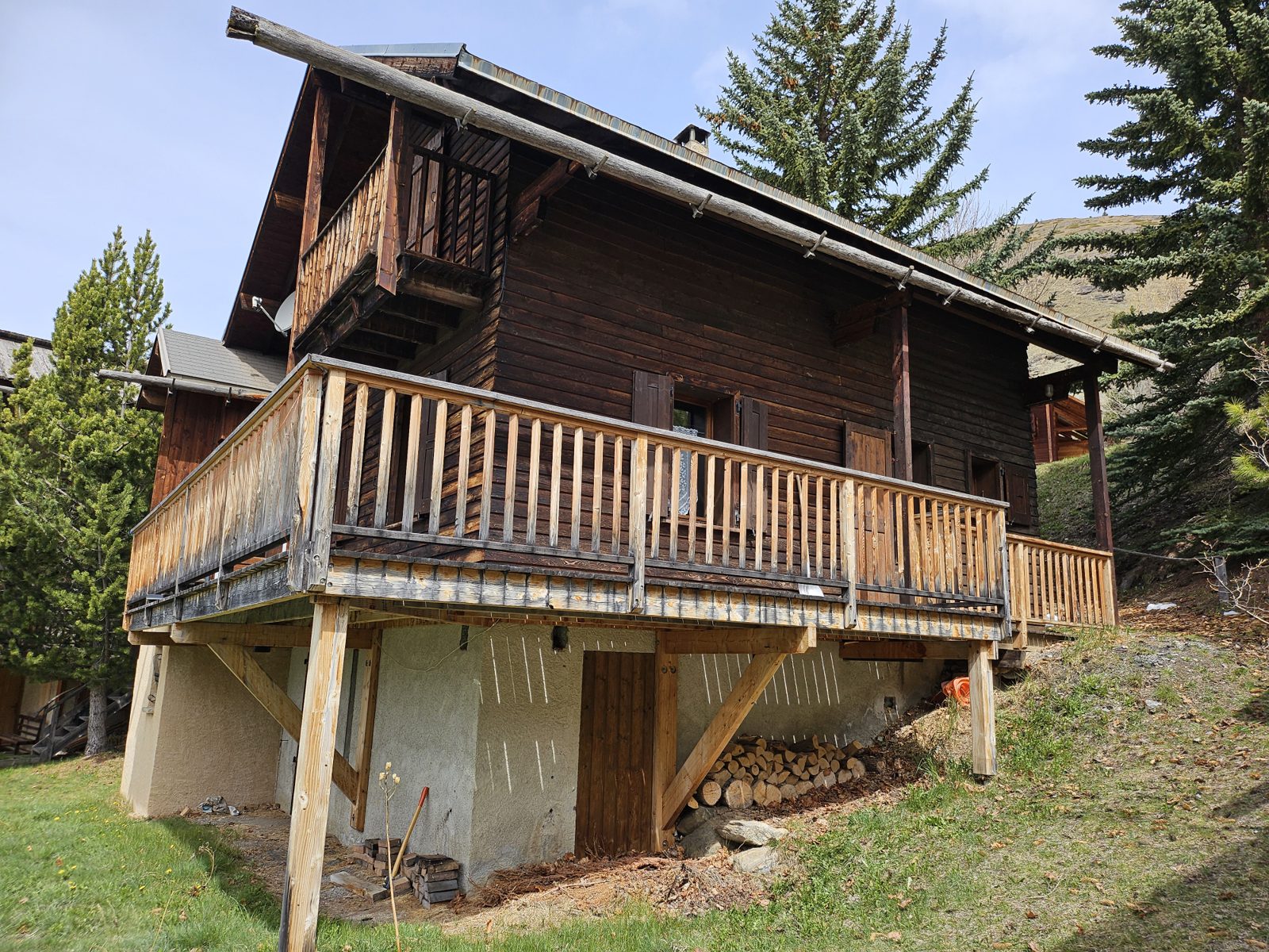 Le chalet Leyvoraz côté jardin