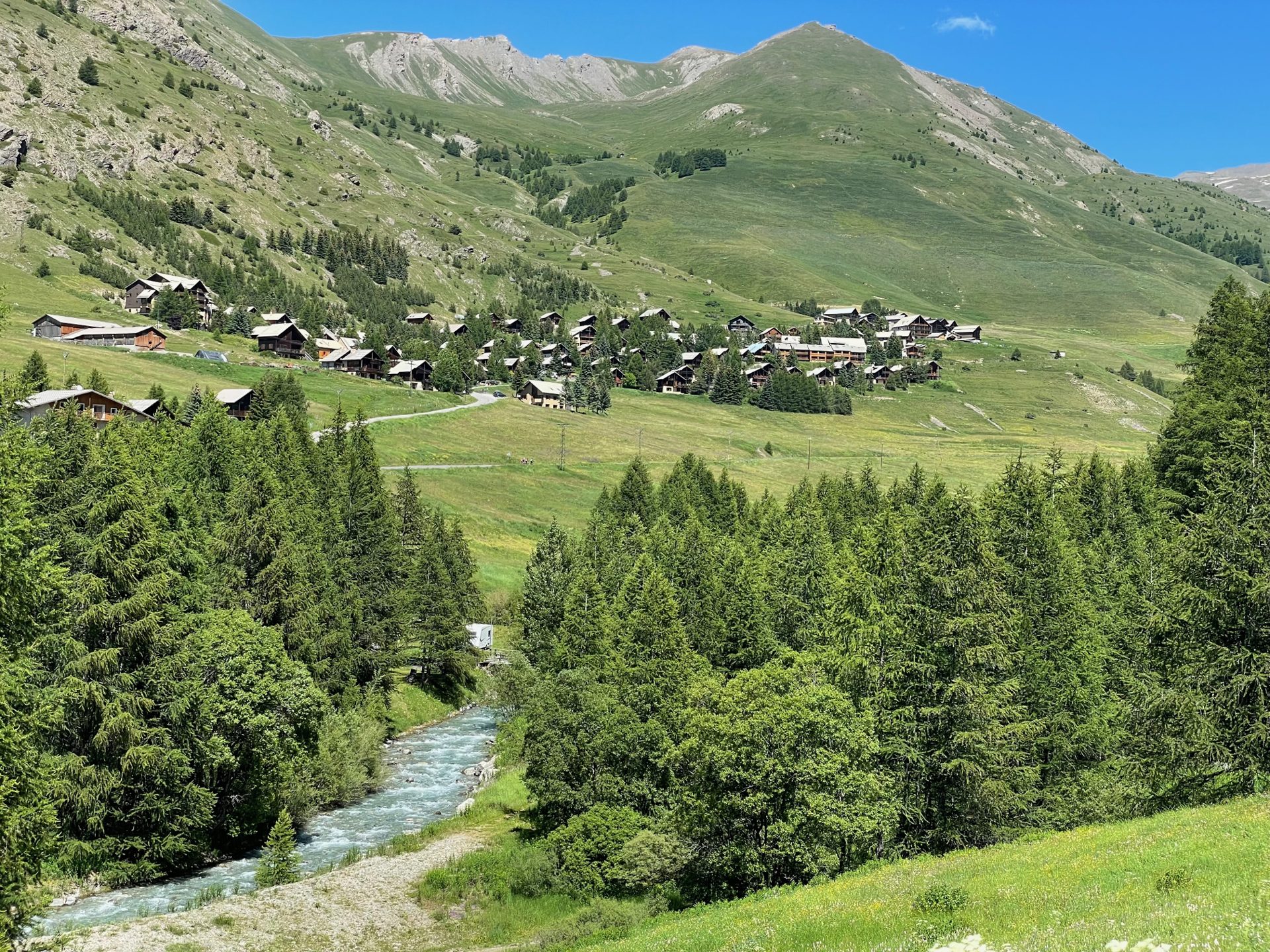 Le hameau Le Coin et sa vallée, Molines-en-Queyras