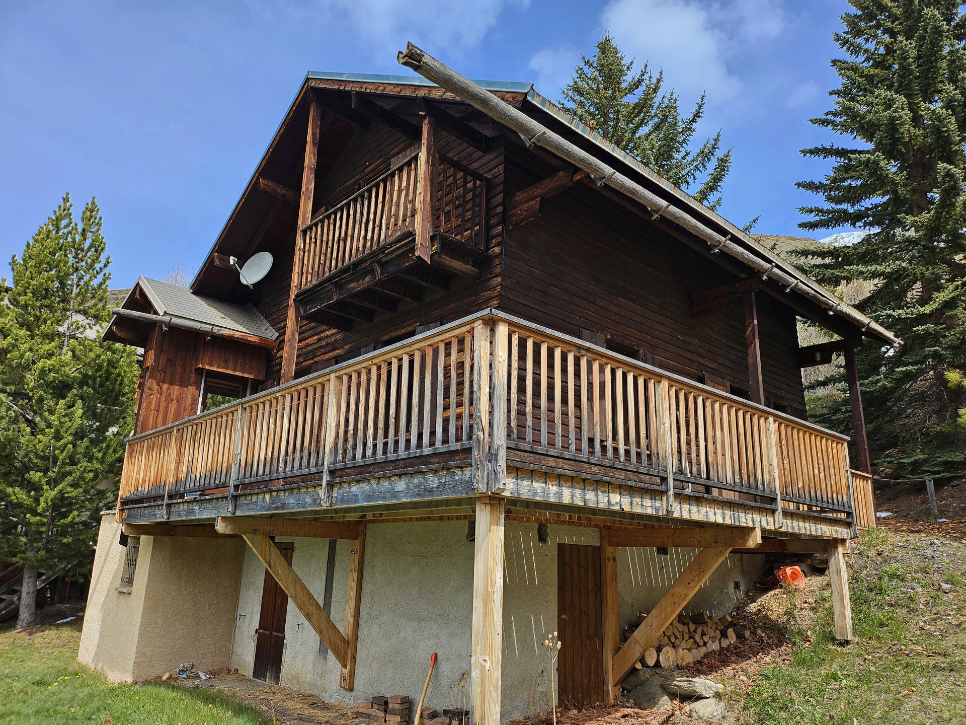 Chalet Leyvoraz en été, location de chalet familial au Coin, Molines-en-Queyras